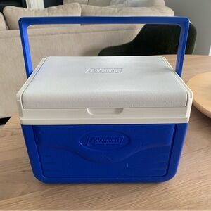 Vintage Coleman FlipLid 5-Quart Personal Cooler blue/white